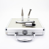 sent-mano-dental-estudiantes-appledental-001