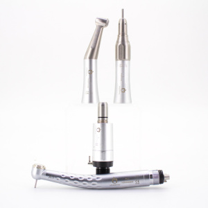 sent-mano-dental-estudiantes-appledental-003